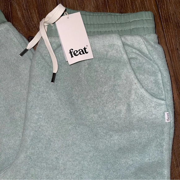 Feat Thick Cozy BlanketBlend Seafoam Green Jogger Sweatpants Tapered Soft L - Picture 3 of 7